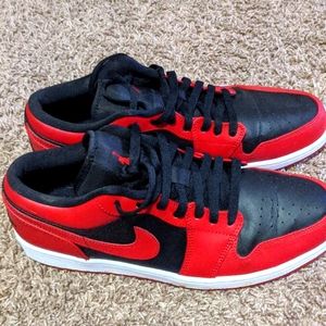 Jordan 1 Low Bred. Size 12